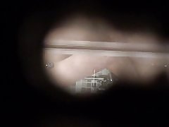 מקלחת מצלמה נסתרת 01