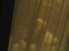 השכנים בני הזוג נתפס espia חלון ללקק זין שבורה