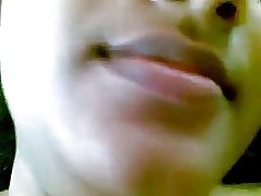 Malu המזכירה. מפשיטה