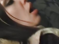 מזדיינת בשירותים מסעדות